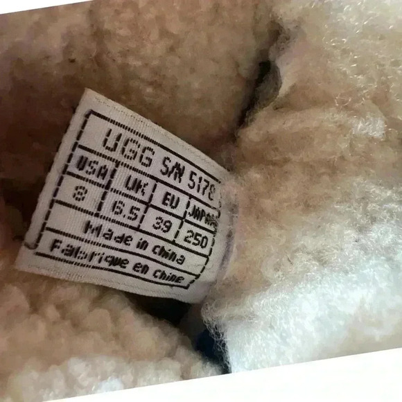Ugg boots - Picture 3 of 3